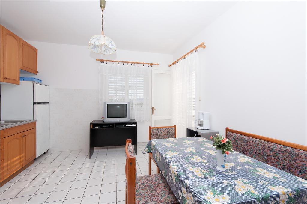 Maslinov Hlad Apartment Barbat na Rabu Cameră foto